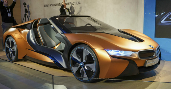 01.11.16 - BMW i Vision Future Interaction Concept