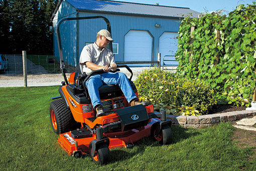 Kubota Z121 SKH-48 - The Right-Sized Mower for You