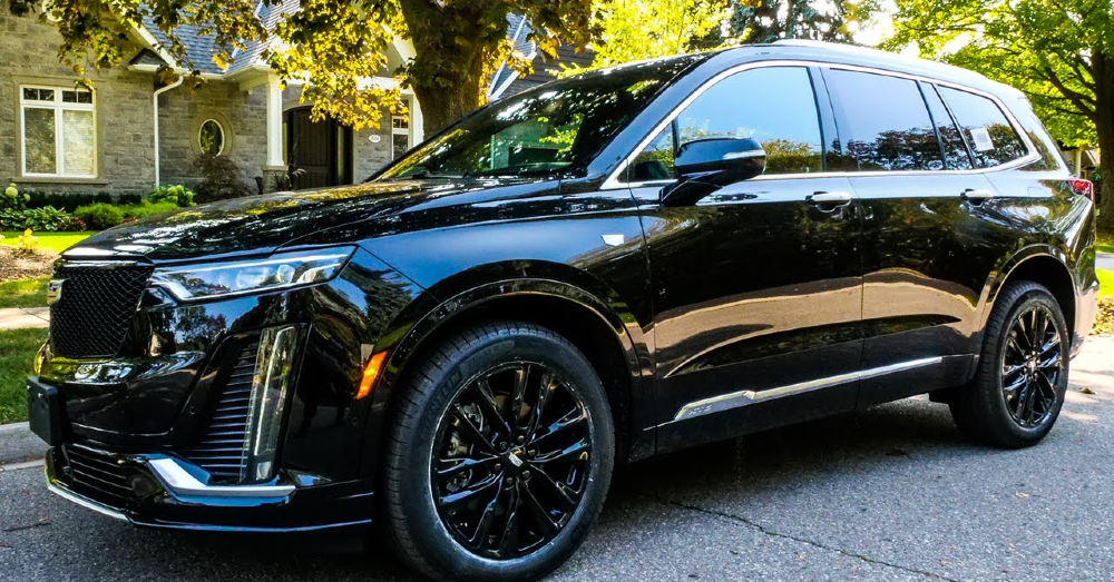 Should You Drive the Premium Luxury Version of the Cadillac XT6?