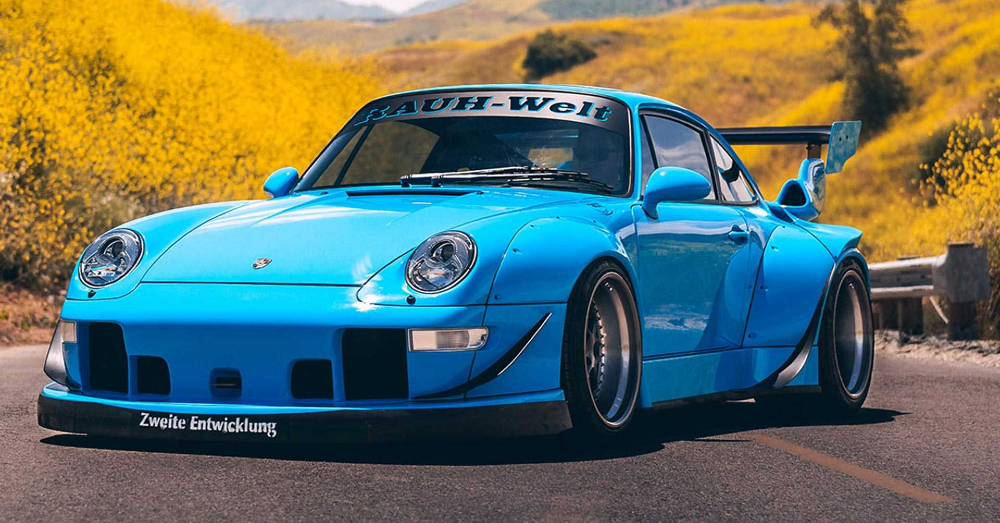 Rauh-Welt Begriff Porsche Models Translate Imperfectly to Rough World Concept