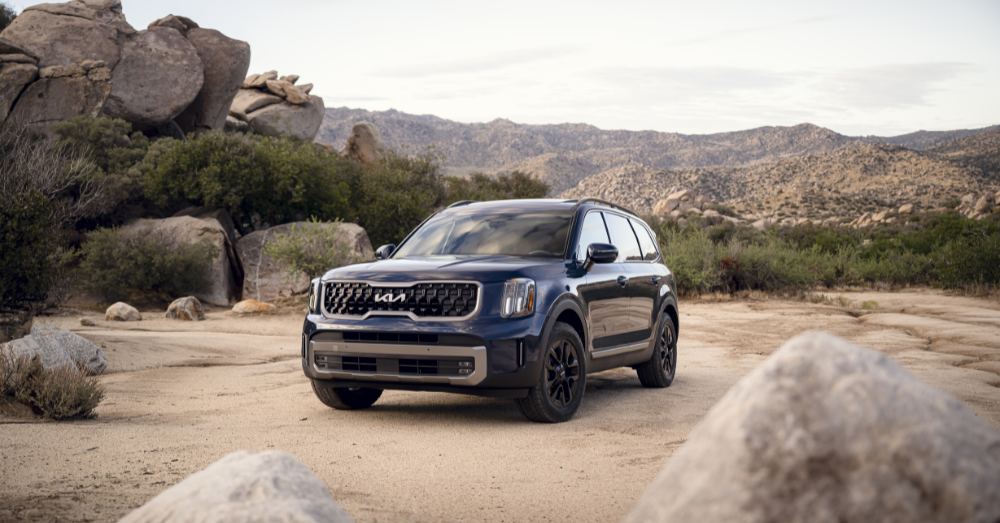 Kia Telluride Keeps Crowds Coming Back to Kia Dealers